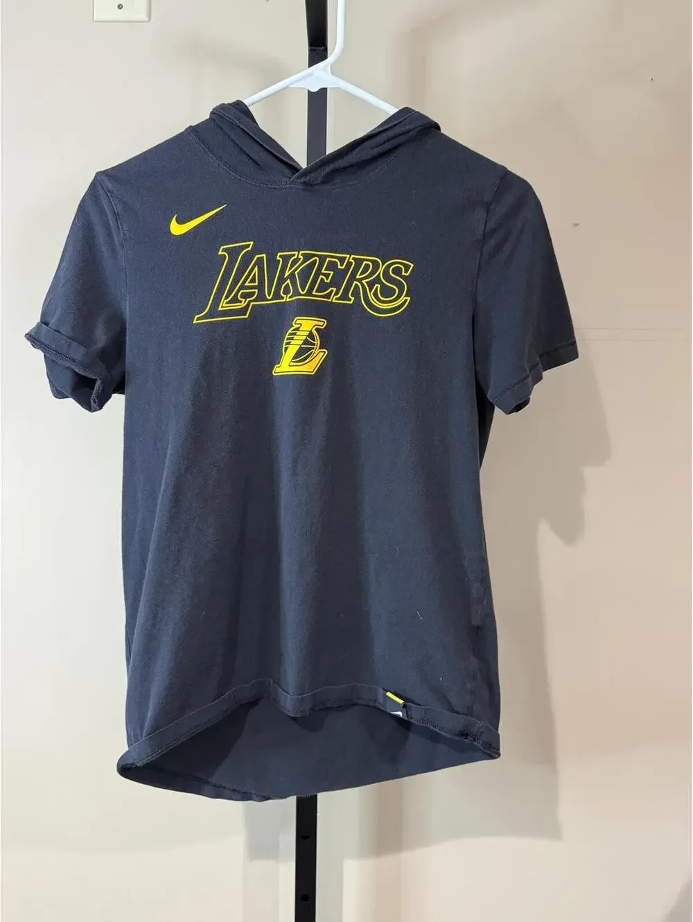 Nike Los Angeles Lakers Black Short Sleeve Hoodie T-Shirt Large